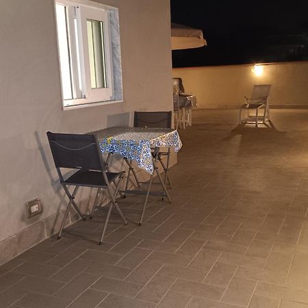 Il Rifugio Degli Artisti Apartment Наполи Екстериор снимка