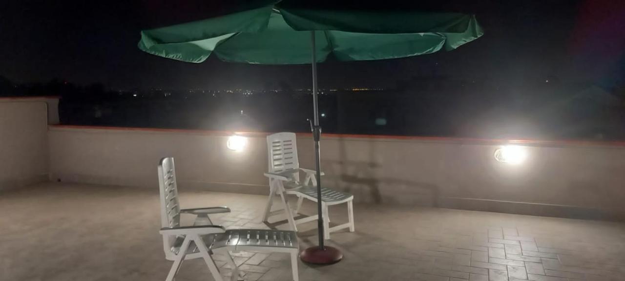 Il Rifugio Degli Artisti Apartment Наполи Екстериор снимка