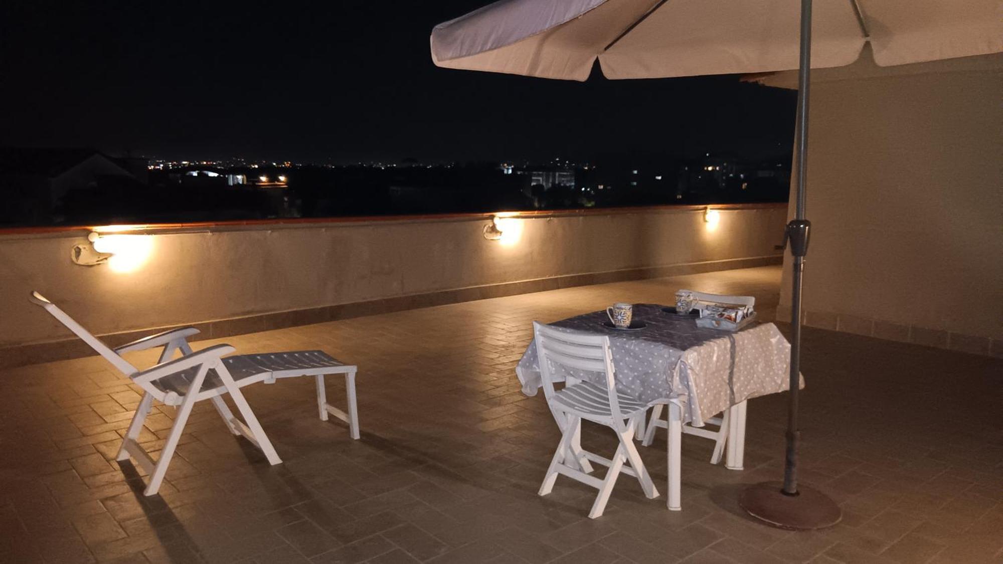Il Rifugio Degli Artisti Apartment Наполи Екстериор снимка